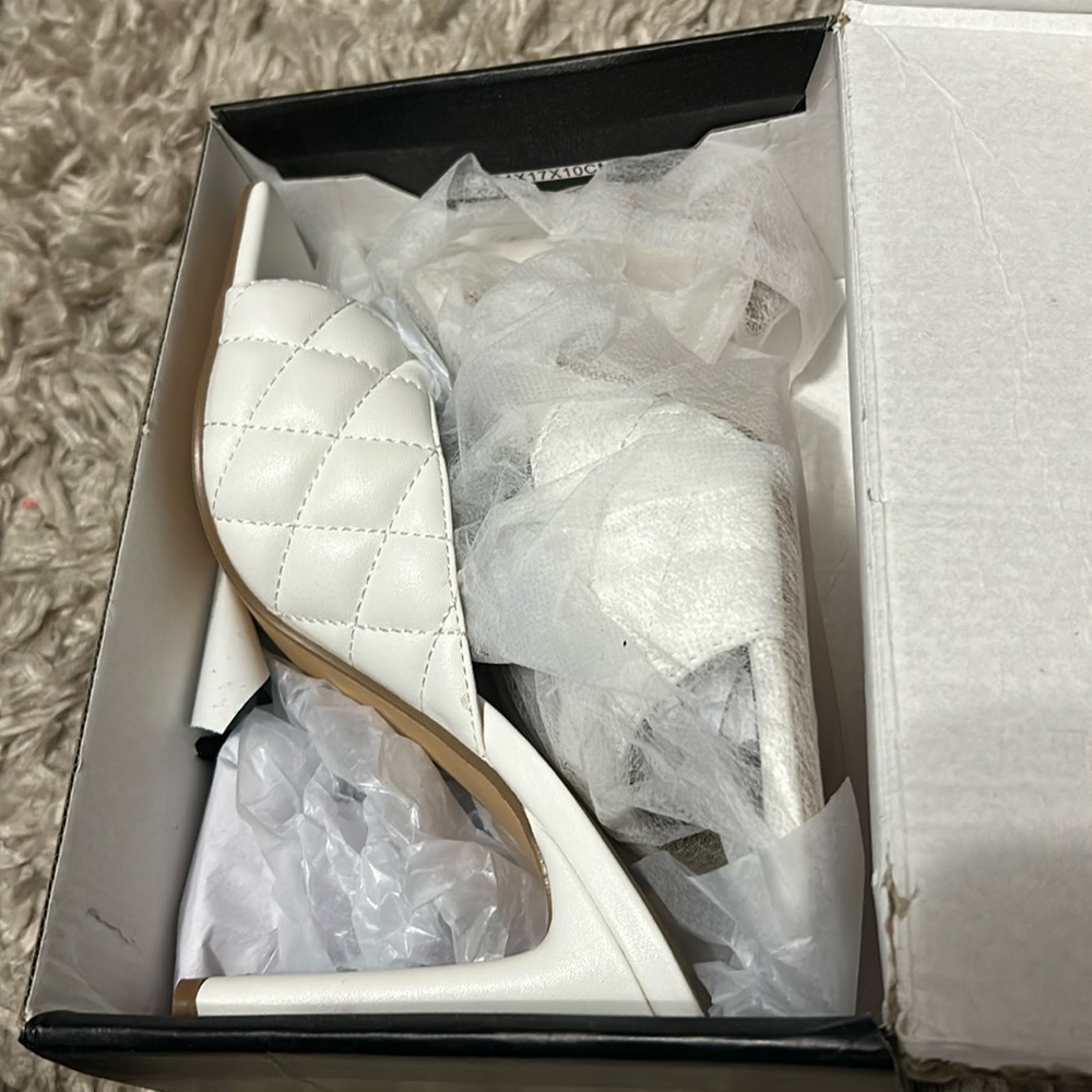 Fashion nova heels